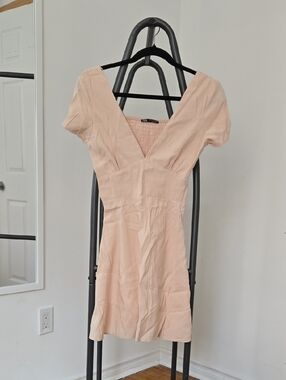 Zara Light Pink V-Neck Short Sleeve Women's Dress